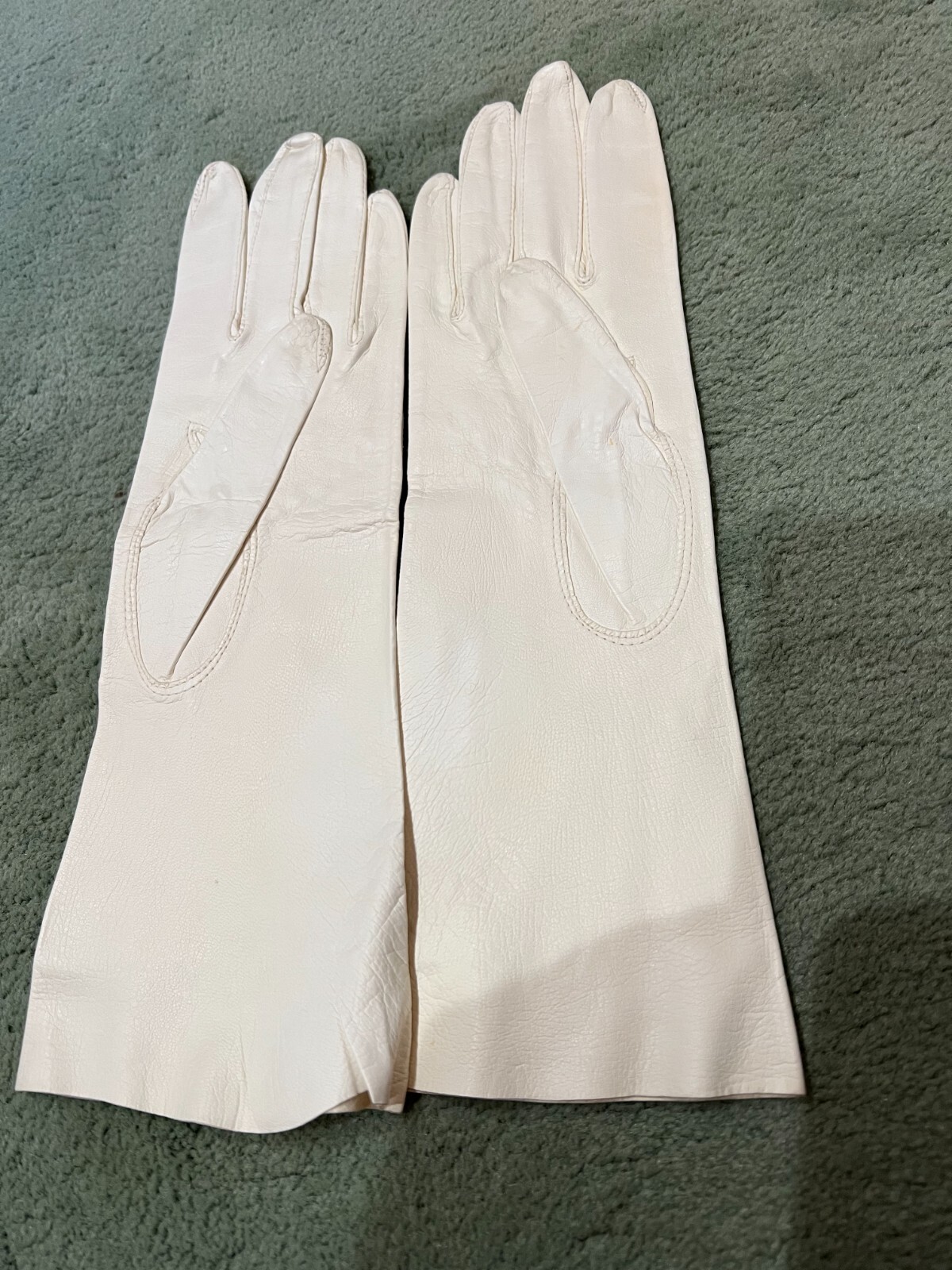 Vintage IVORY 12′ Leather Gloves Womens Sz 7 1/4 Made in ITALY EXCELLENT
