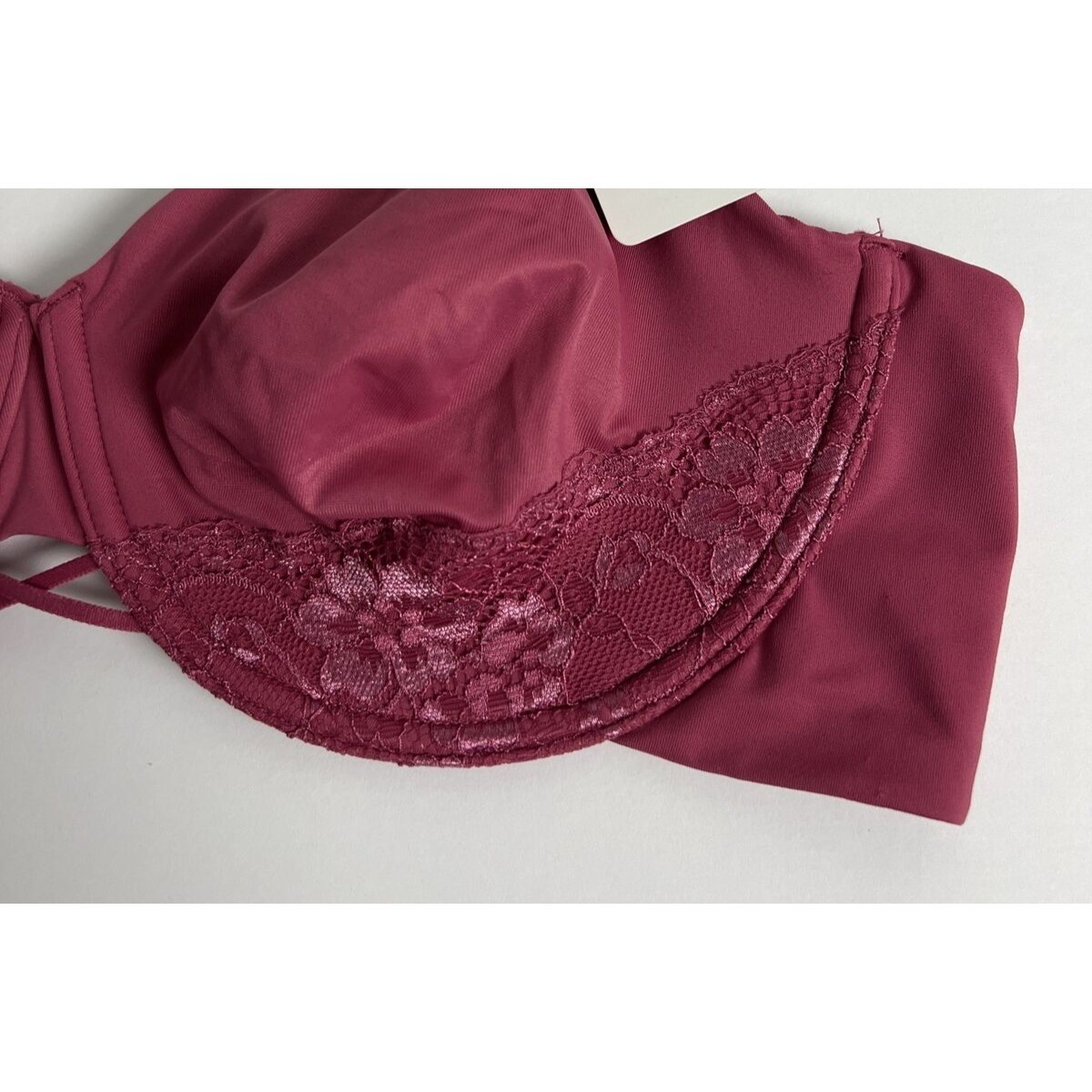 Vanity Fair Womens Bra Size 42DDD Radiant Collection Lover’s Knot Dark Pink A71