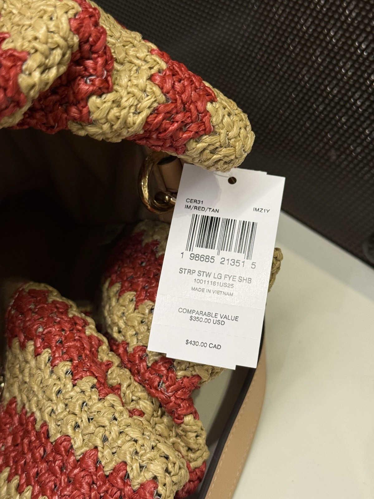 NWT coach Faye Large Shoulder Bag With Stripes