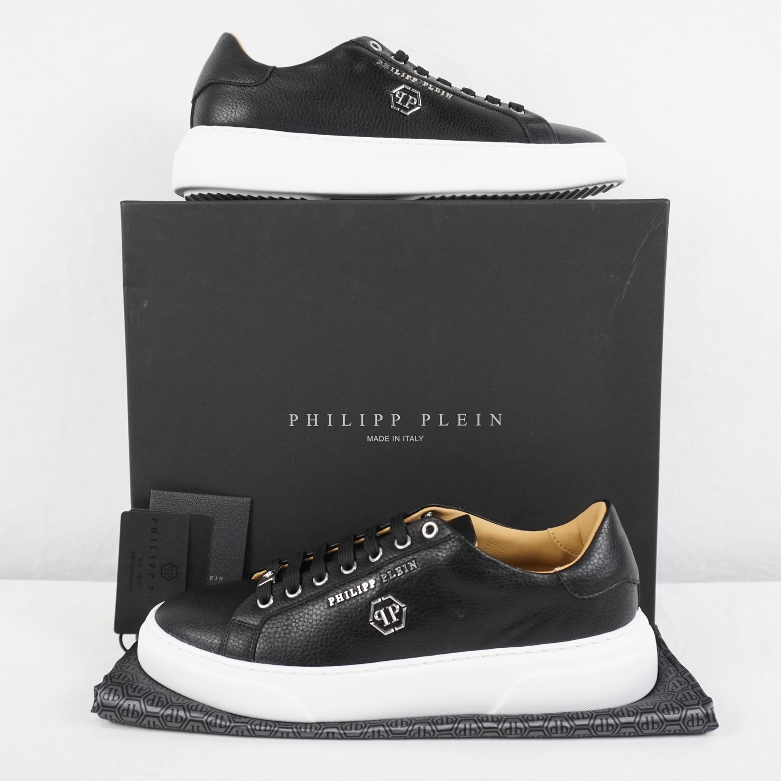 Philipp Plein Leather Lo-Top Sneakers Hexagon In Black/White – Men’s Size EU 43