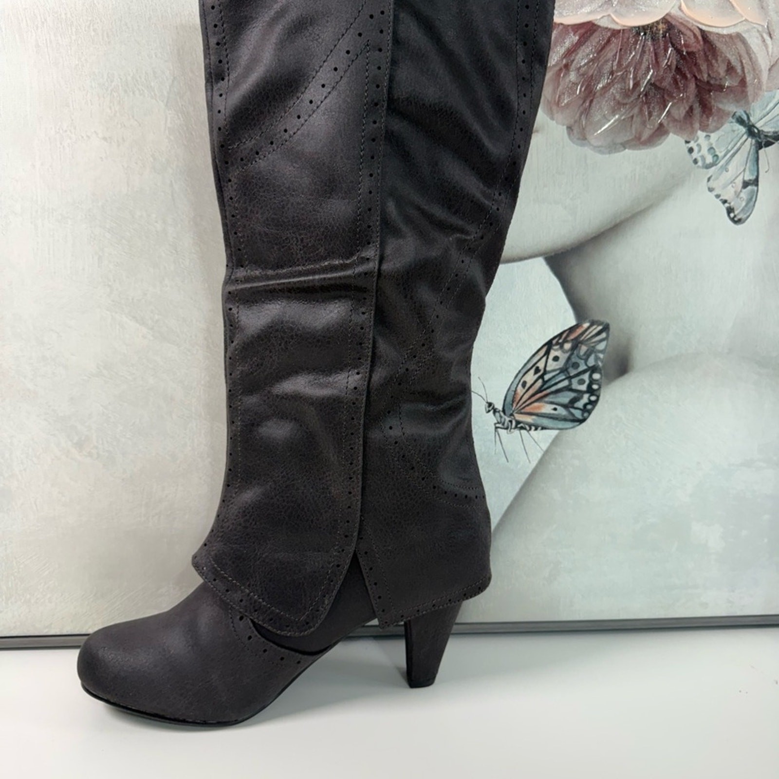 B Dad Heeled Boots In Charcoal