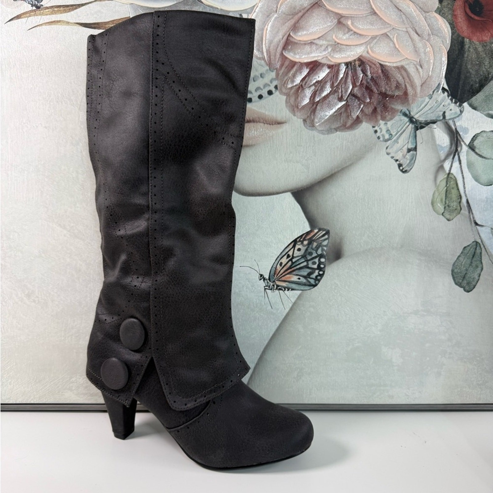 B Dad Heeled Boots In Charcoal