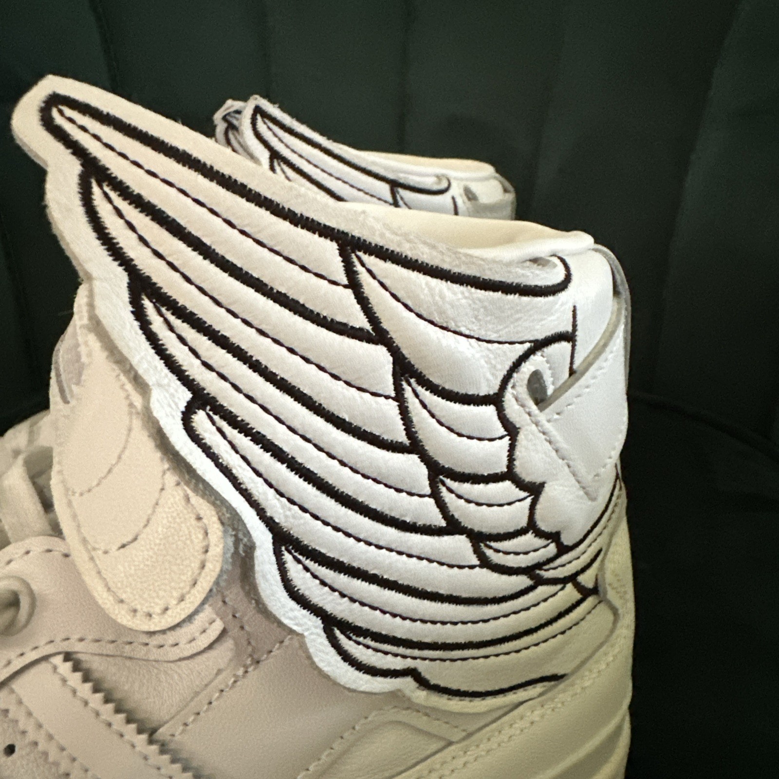 Adidas + Jeremy Scott KS Wings 4.0 White Men’s Size 9 1/2 With Box