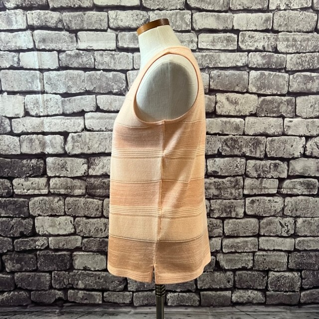 Chico’s Pale Peach U Neckline Sleeveless Tank Size M Polyester & Cotton