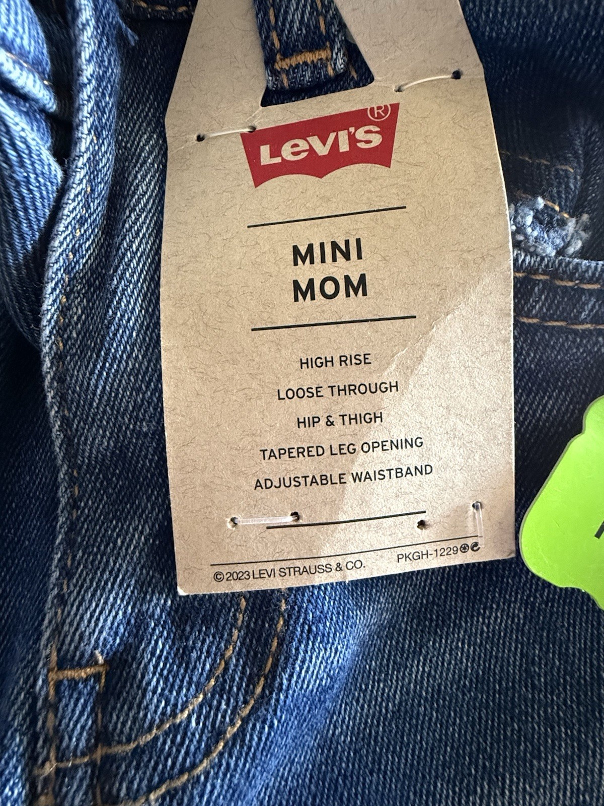 Mini Mom Stretch 7 Reg High Rise 7 Reg Levi Jeans Girls NWT Repreve Free Ship