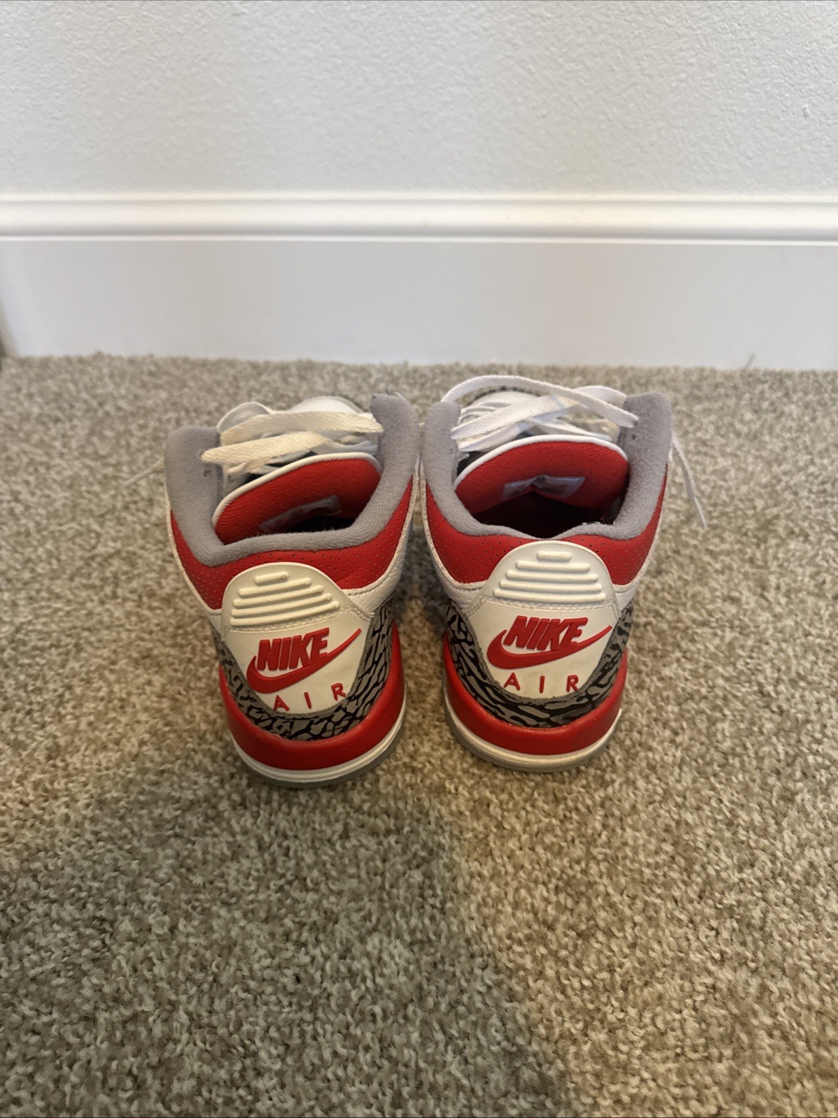 Jordan Three Retro (GS) FIRE RED 5Y￼