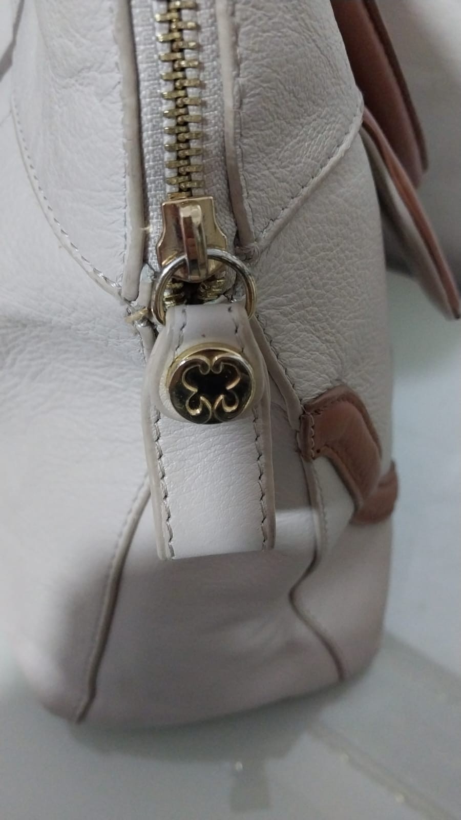 Authentic Emma Fox Leather Satchel Handbag – Cream & Tan