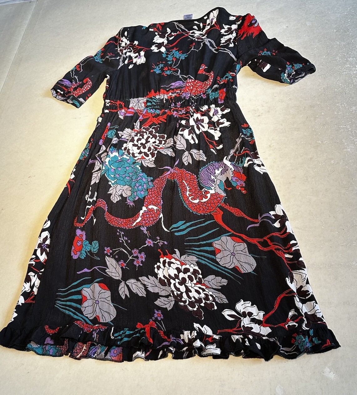 DEPT WOMENS DRAGON PRINT S SLEEVE Knee L DRESS SZ XS Pre-owned