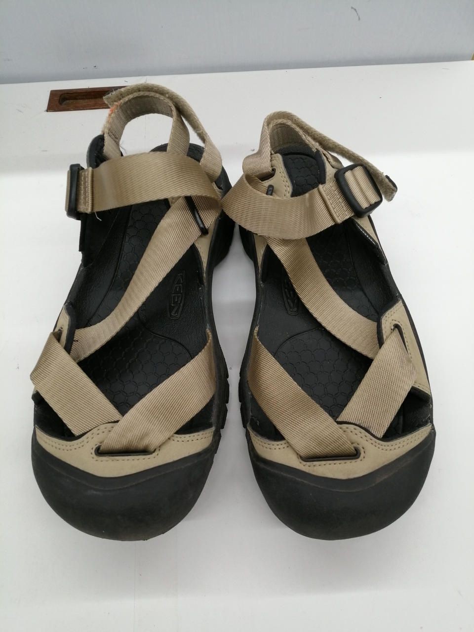 KEEN Beldead sandals beige x black Used