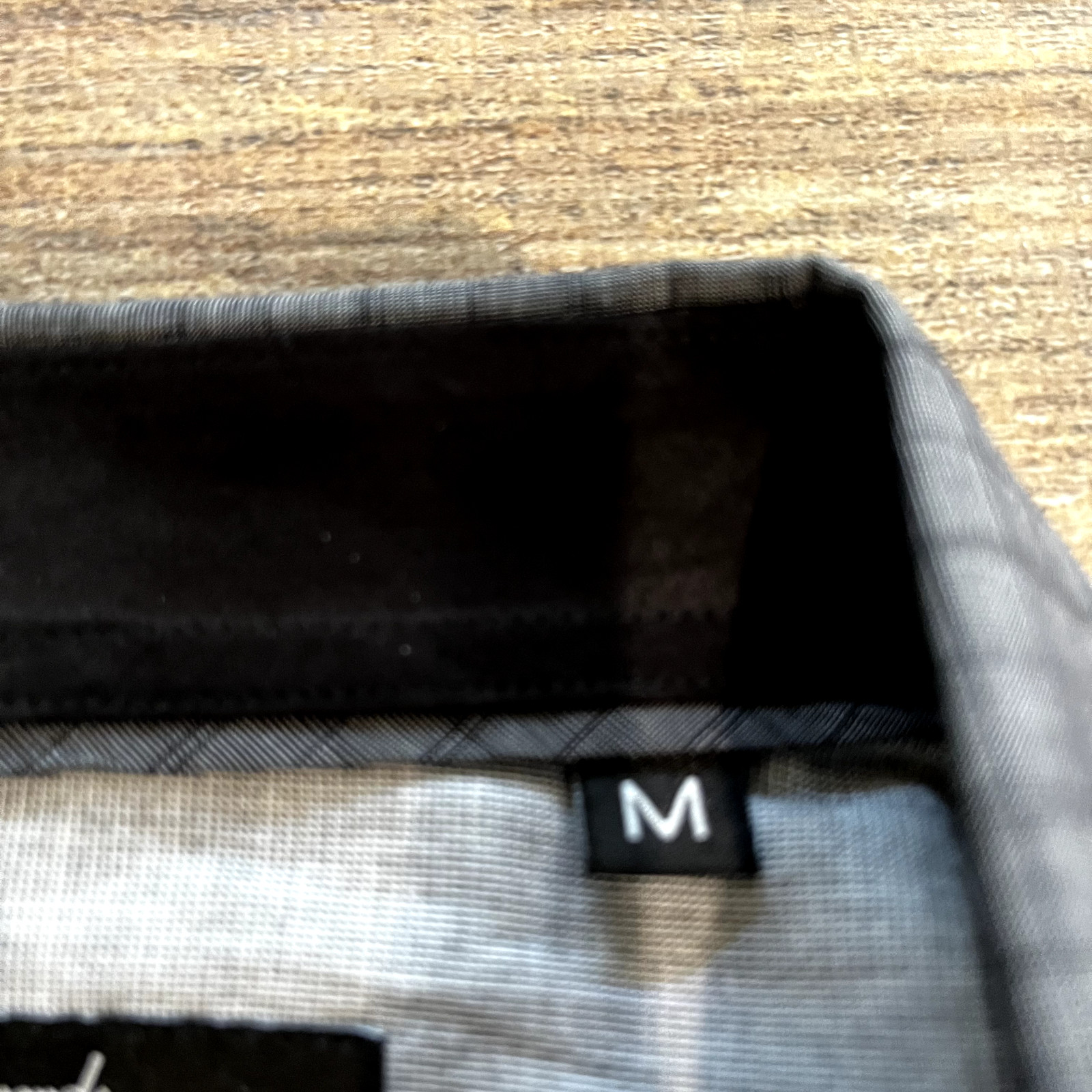 7 Diamonds Mens Shirt Medium Gray Black Elbow Pads Long Sleeves Flap Pockets