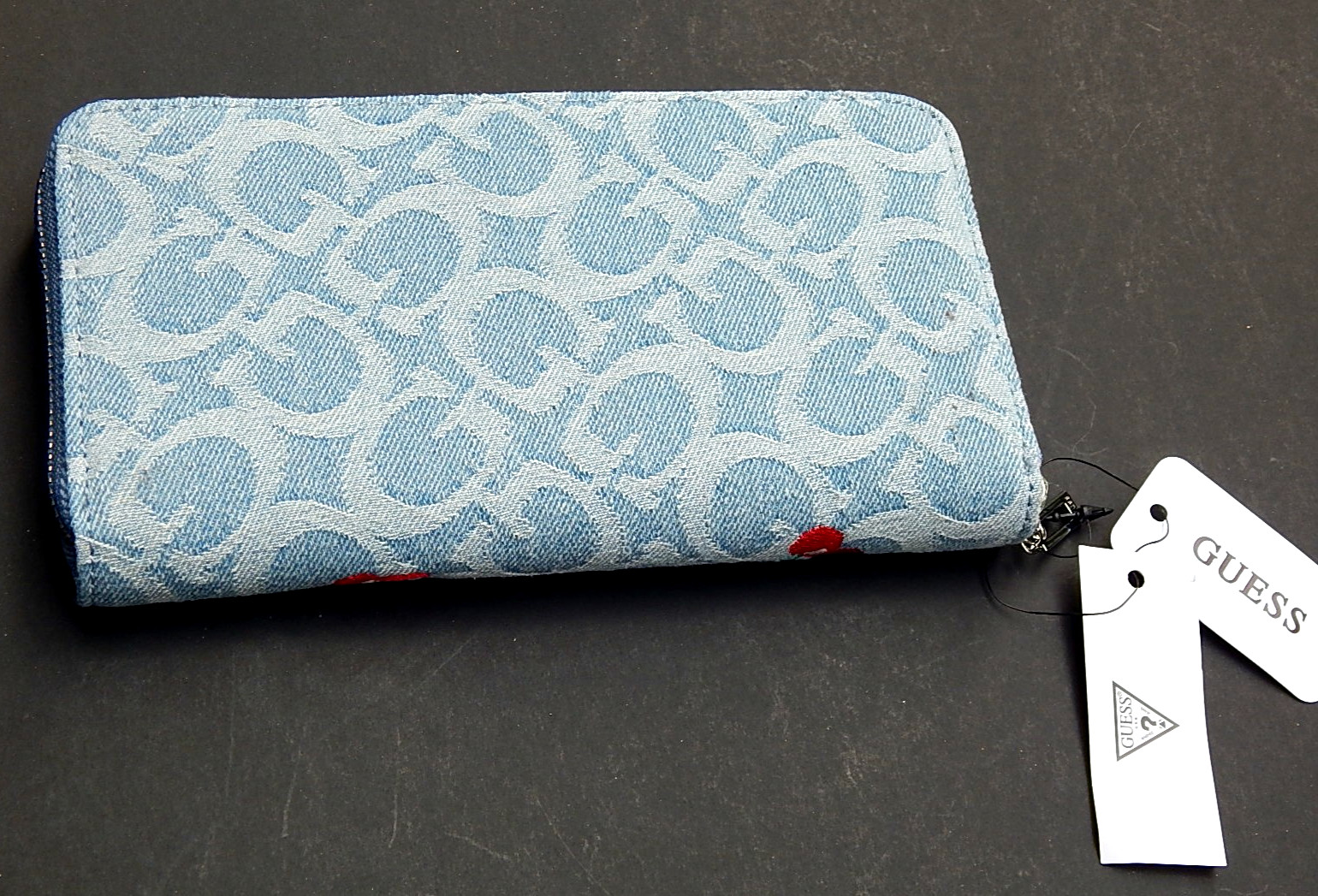 GUESS CELESTIA LOGO BLUE DENIM/CHERRY LOGO ZIP AROUND WALLET AUTHENTIC NEW