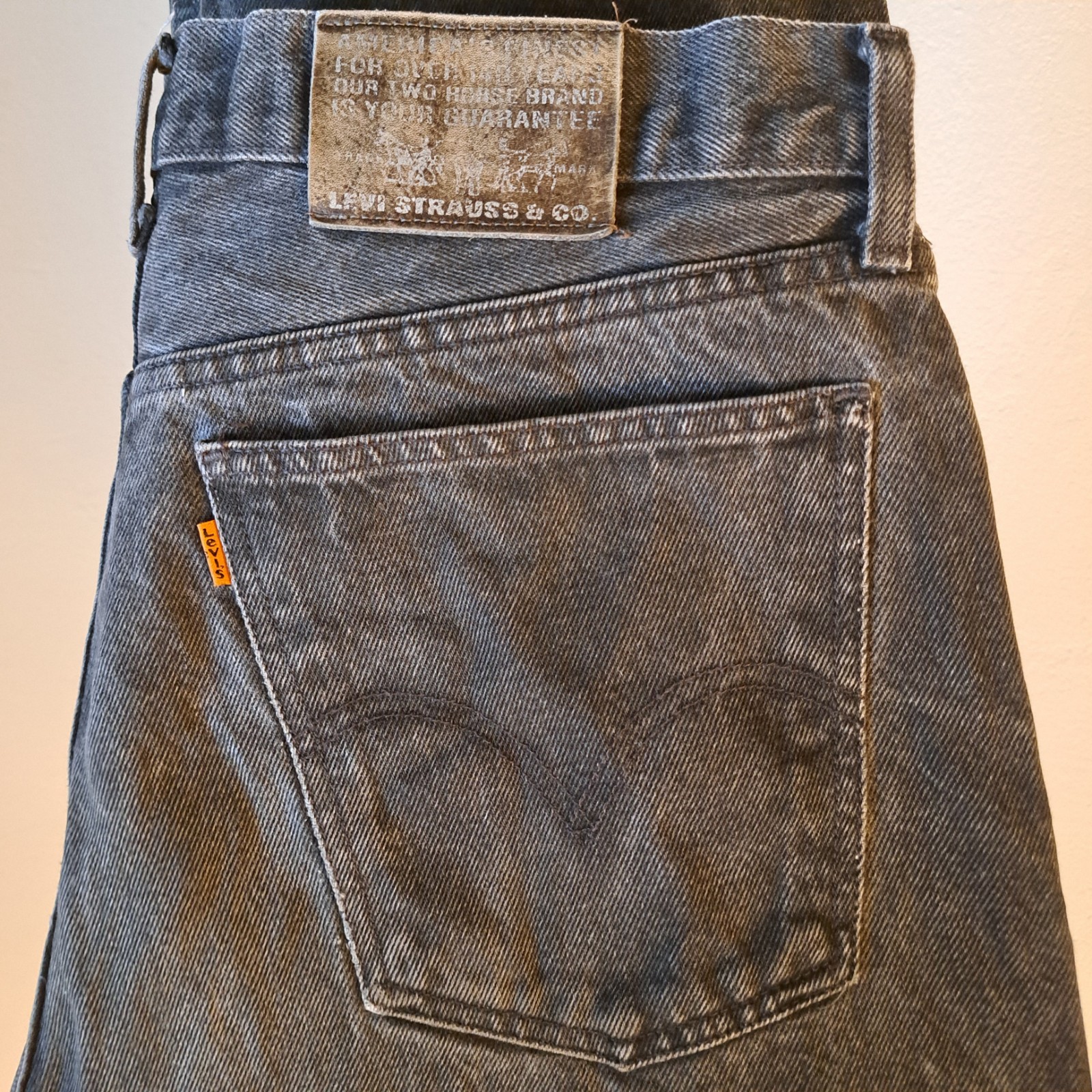 Vintage Levi’s 615 Orange Tab Jeans W34 L34 – Black Faded – Made in Tunisia