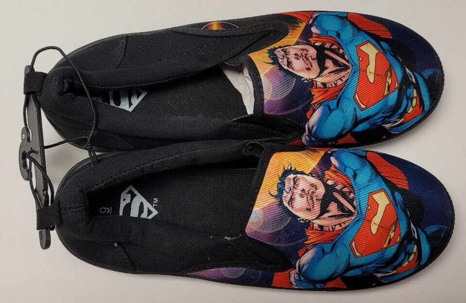 SUPERMAN Slip On Canvas Shoes Men’s Bioworld New With Tags