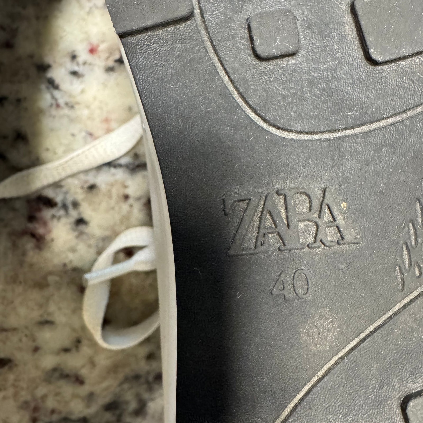 Zara Men’s Chunk Sole White Leather Running Sneakers Size 40