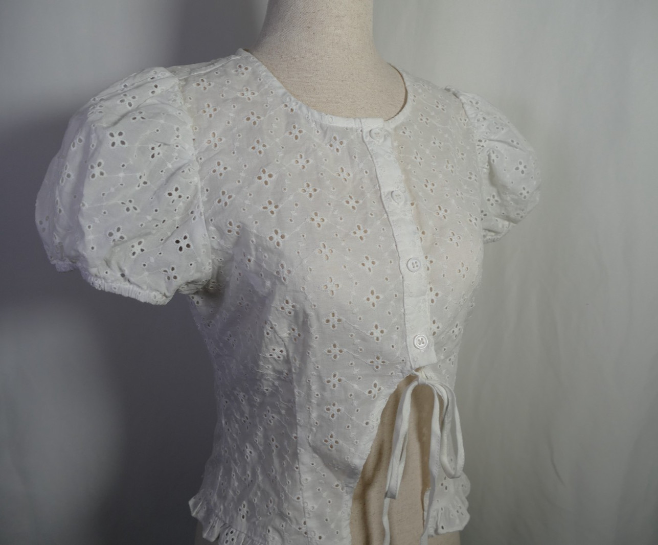 Lioness Womens Cottagecore Coquette Eyelet Top Size S White Cutout Puff Sleeve