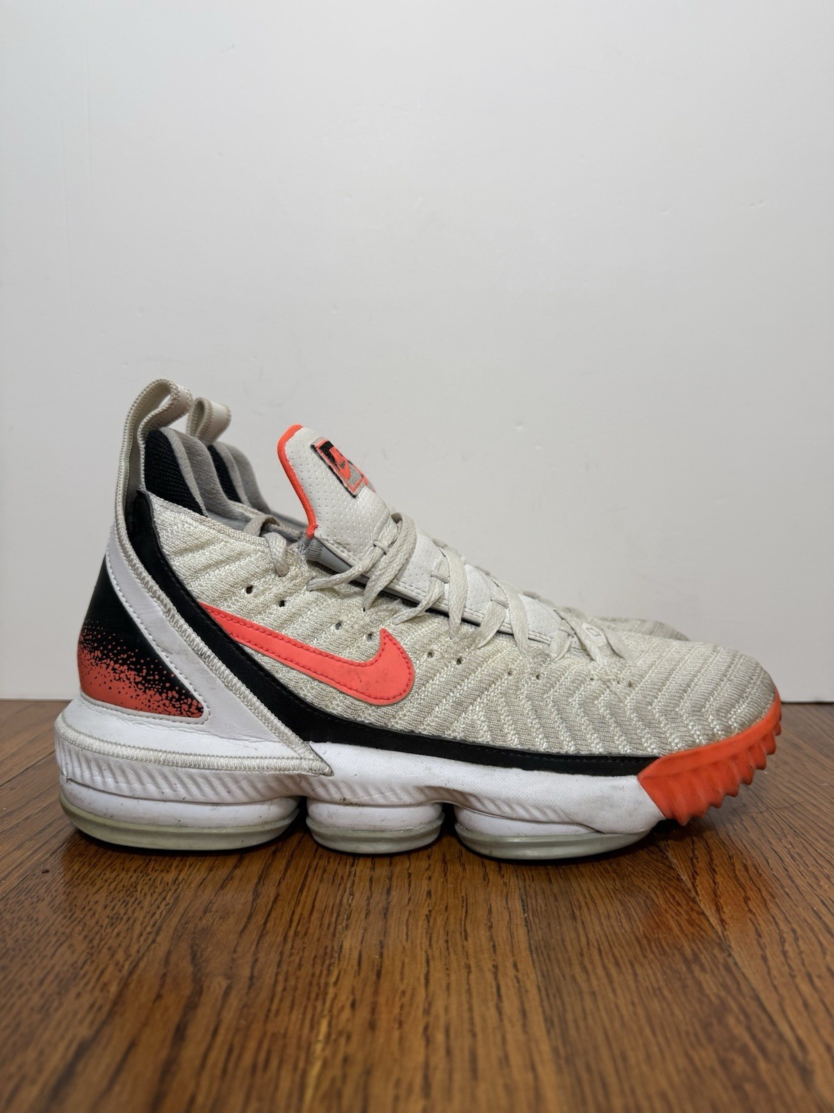 Nike LeBron 16 White Hot Lava 2019 CI1521-100 Men’s Size 10