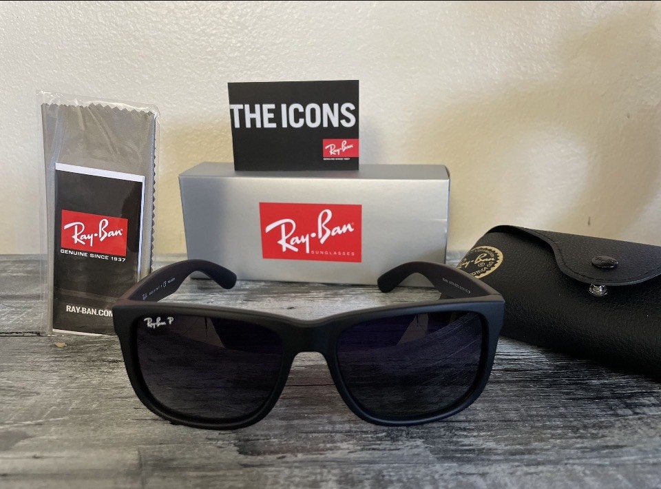 Ray-Ban Justin 4165 Sunglasses Matte Black Frame/Grey Gradient Polarized 54-16