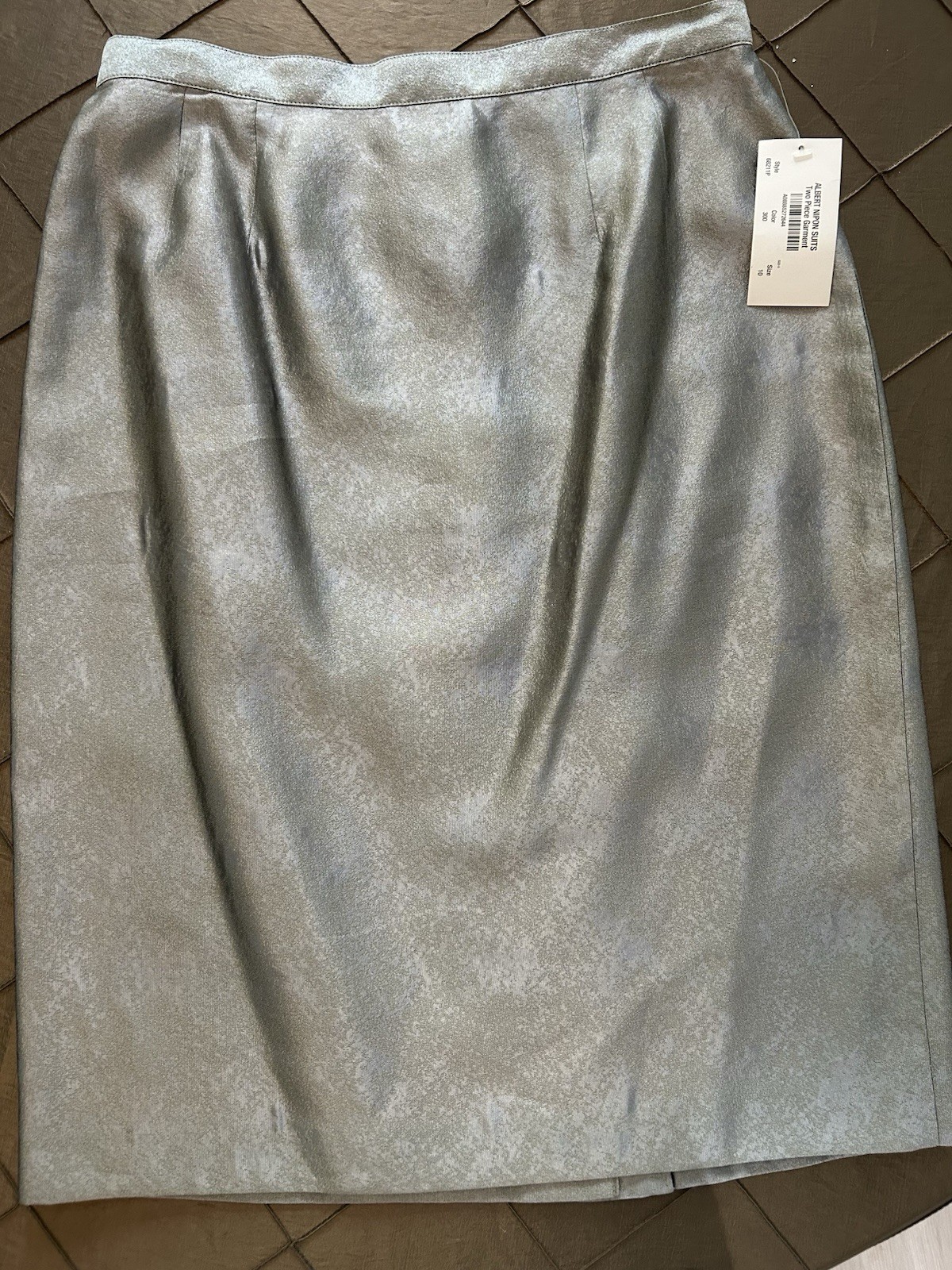 Albert Nipon Petite Suits 2-piece size 10P Sage Green