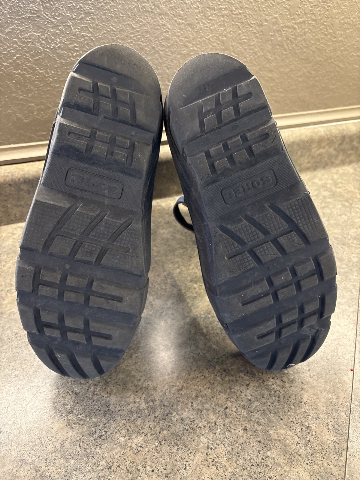 Sorel Kids Flurry winter snow boots collegiate navy Sz 7 Good Condition
