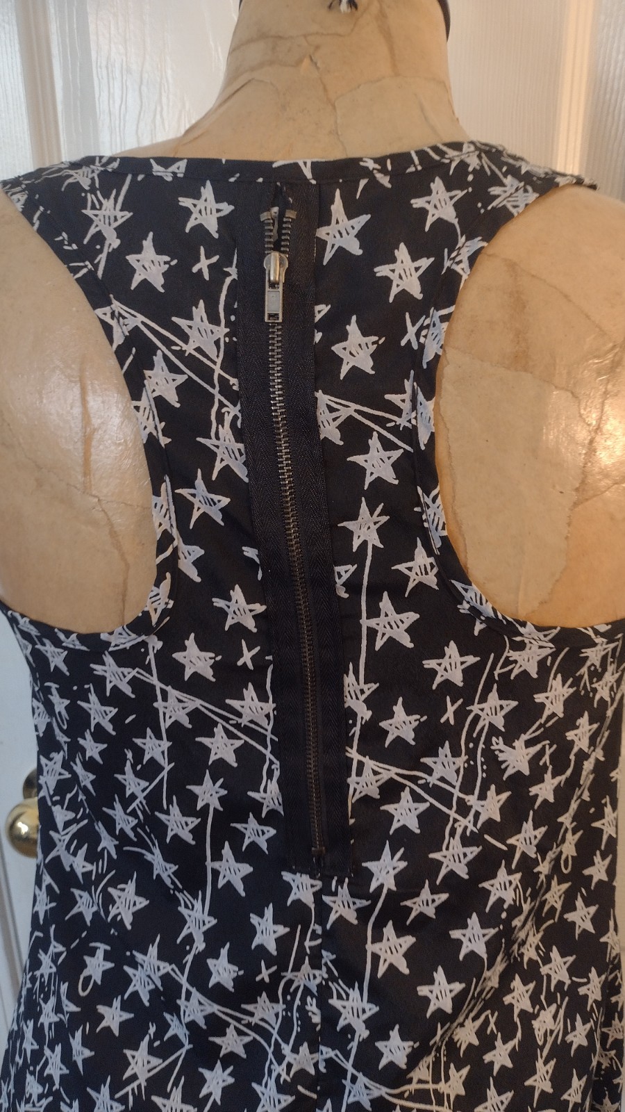 Y2K AGL Apparel Black White Star Print Square Neck Wide Strap Zip Tank Top