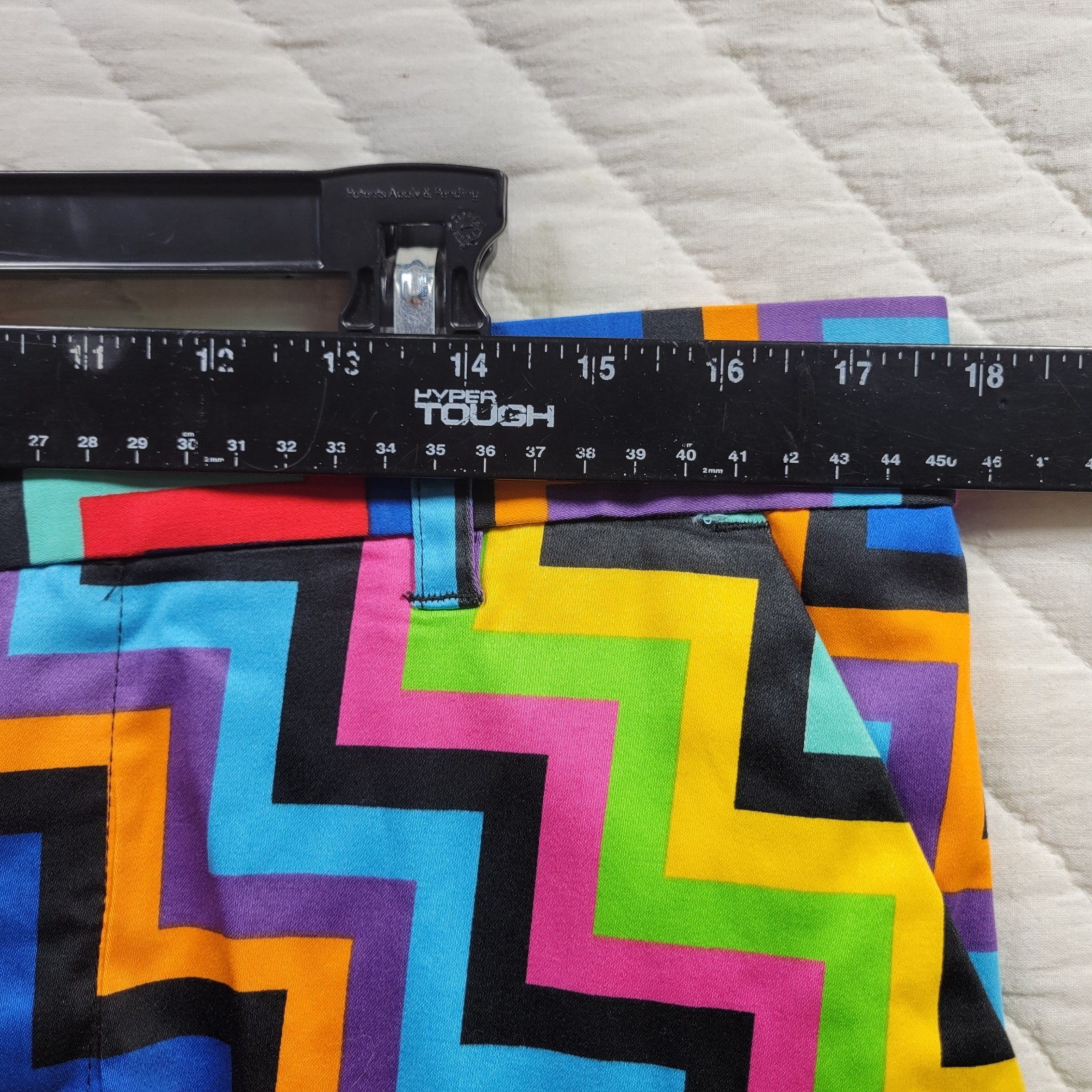 Loudmouth Men’s Golf Shorts Flat Front Sz 34 Neon Zig Zag Multi Color FUN