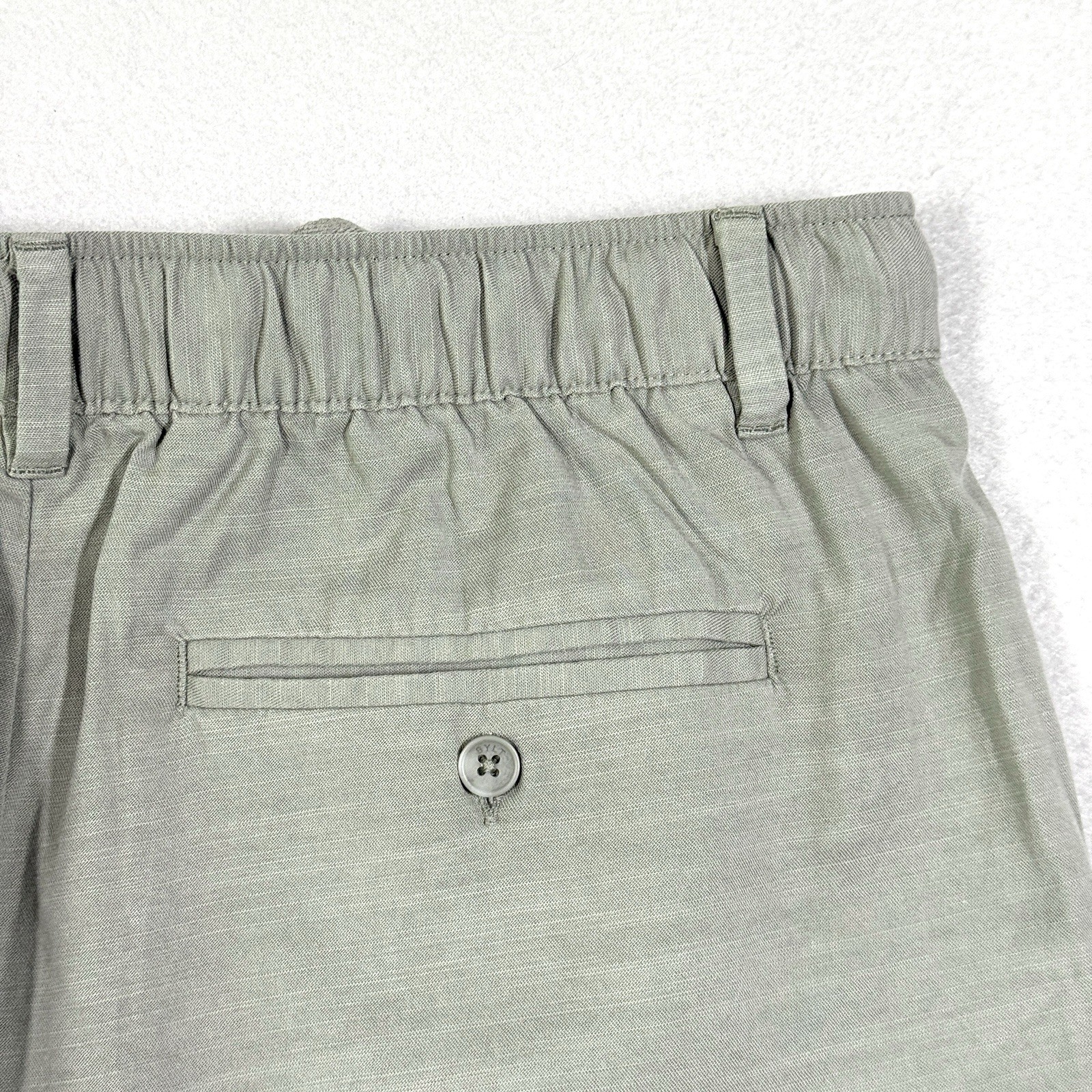 BYLT Shorts Men Medium Paloma 2.0 in Willow Green 6″ Inseam Pull On Coastal NWT