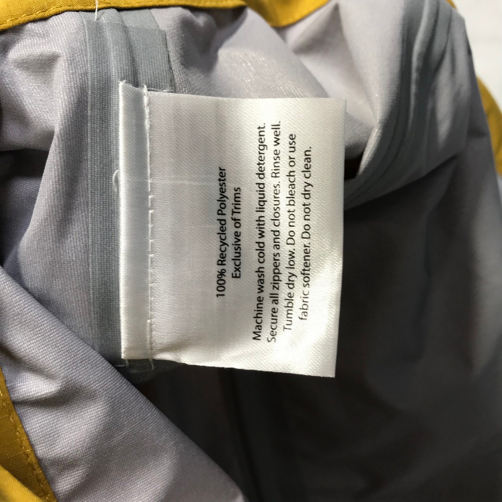 Showers Pass EcoLyte Elite Cycling Jacket Mens Small Harvest Yellow 1007 NWT