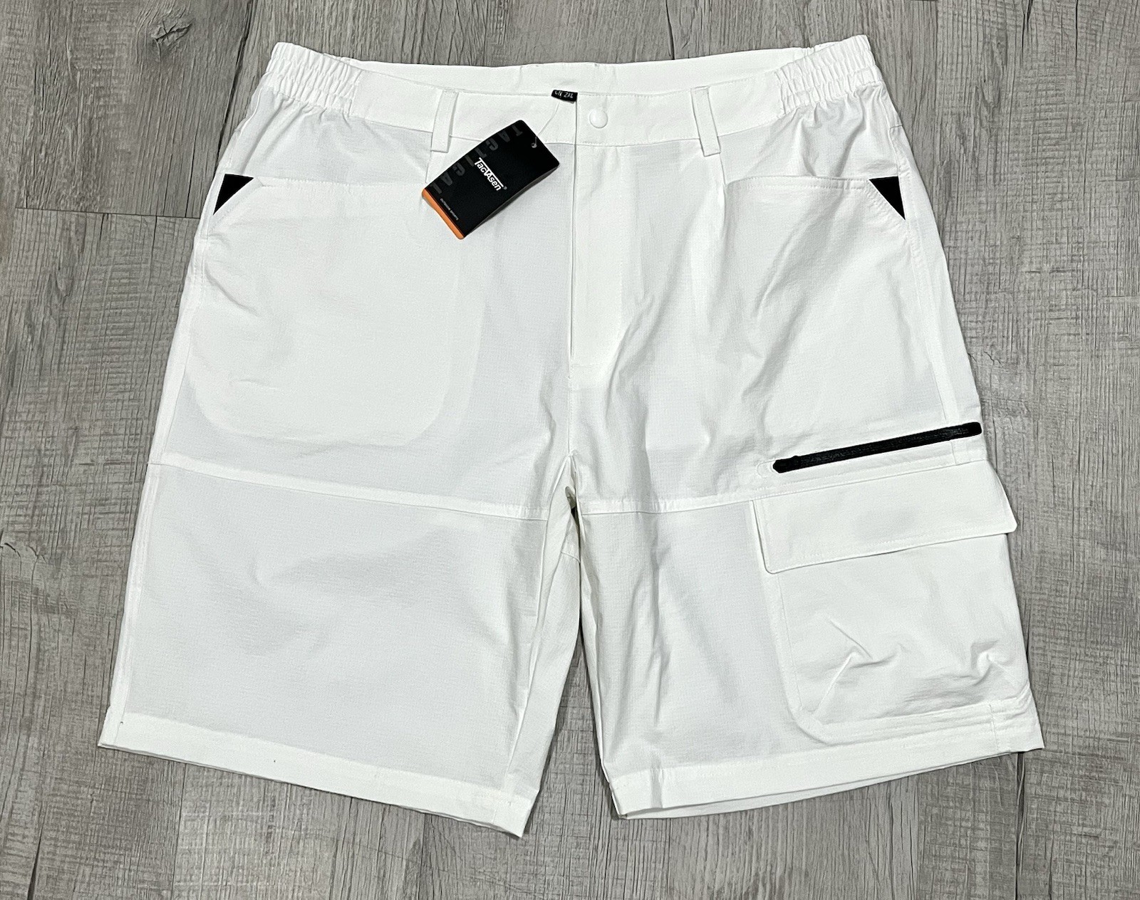 TACVASEN Men’s White Shorts sz 38 Quick Dry Cargo Nylon/Spandex NWT