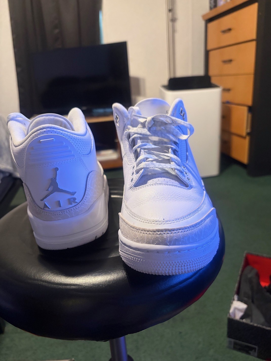 Size 10.5 – Air Jordan 3 Retro 2025 Pure Money Slightly used