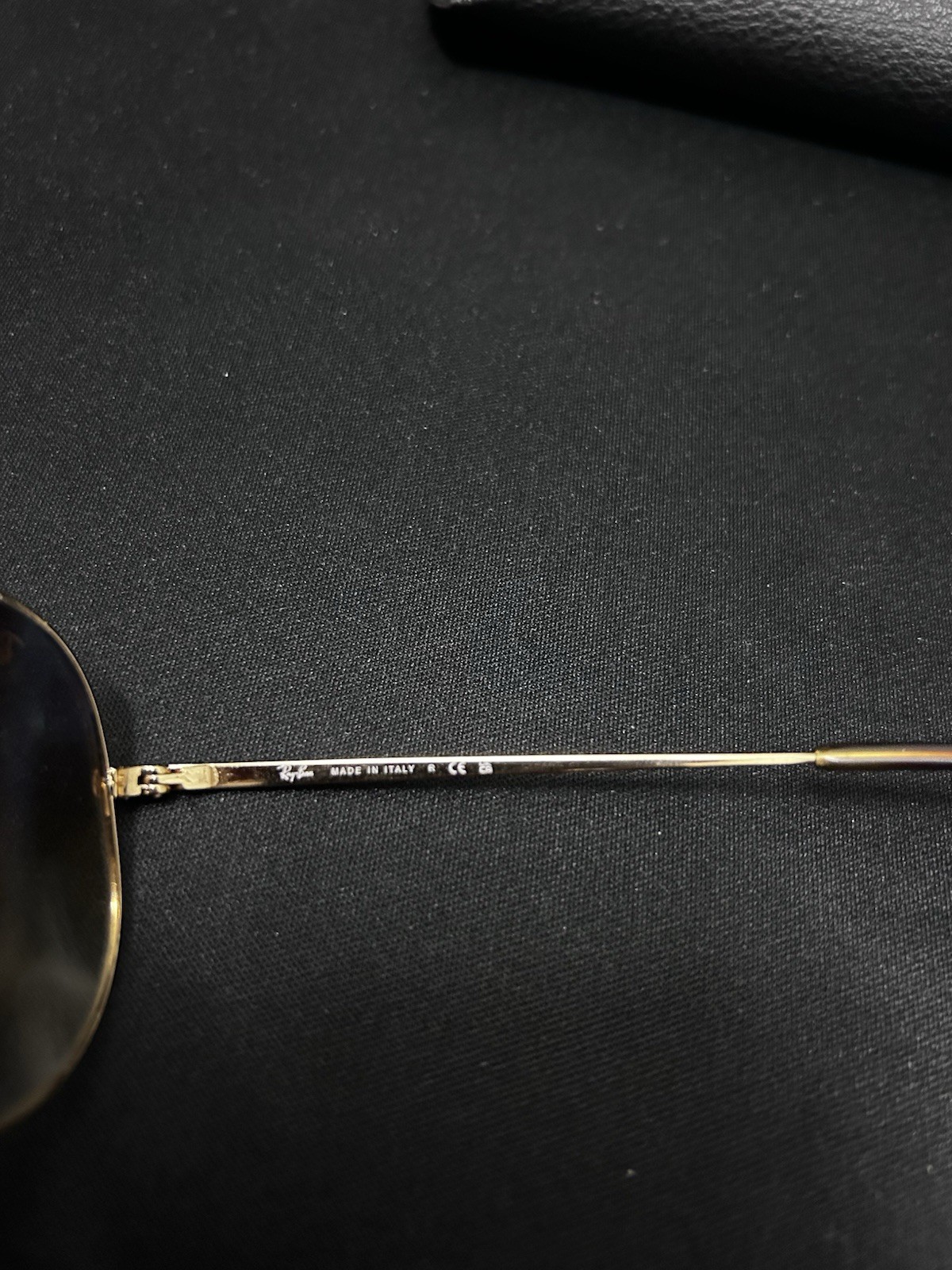 Ray-Ban Aviators RB3025 58mm. Gold Frame With Brown Lenses