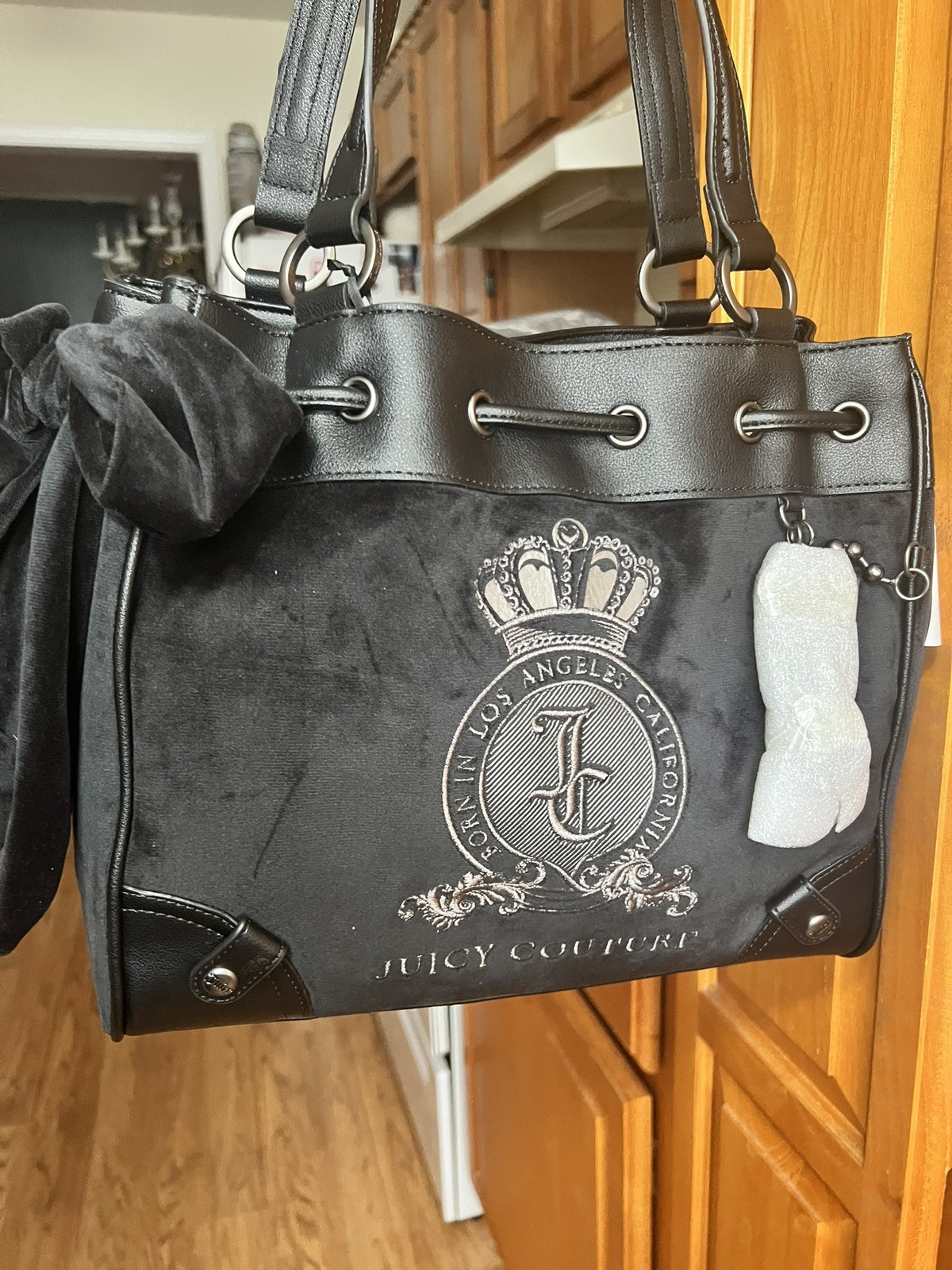 Juicy Couture Classic Juicy Lover Daydreamer Tote Key Bow Liquorice Black New