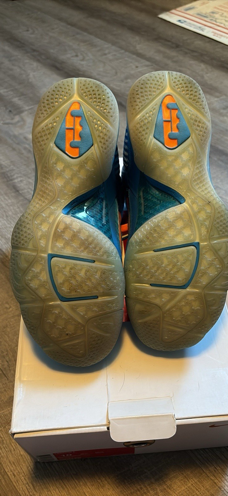 Nike LeBron 9 China High Top Basketball Shoes Sz 10