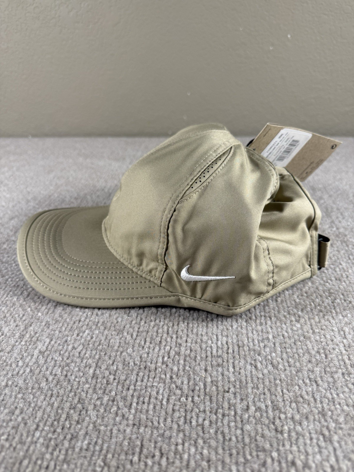 Nike Dri-Fit AeroBill Team Featherlight Khaki CJ7082-247 Adjustable Running Hat