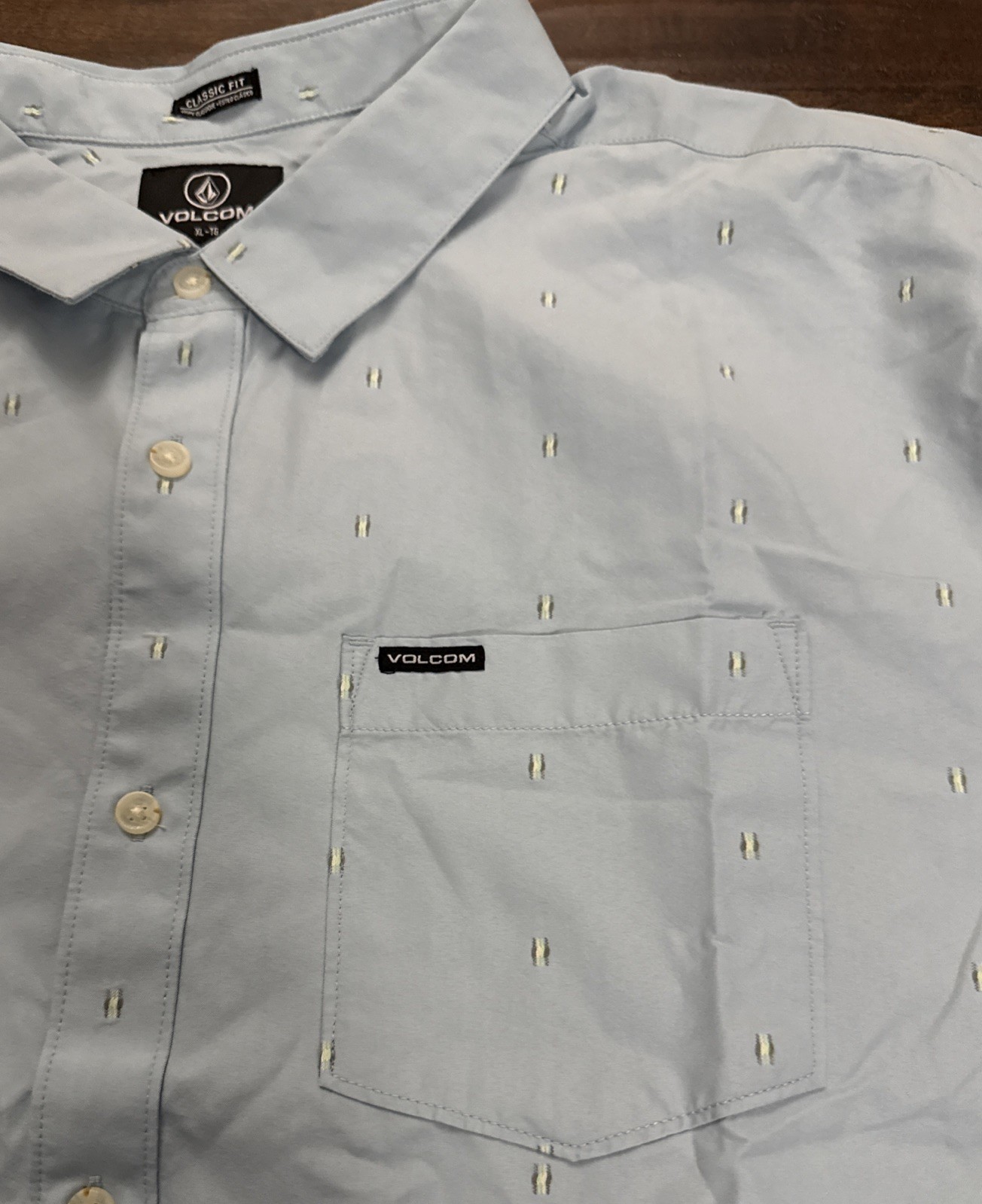 NWT VOLCOM BANKSTONE Short Sleeve Woven Shirt Men’s Size XL. A7
