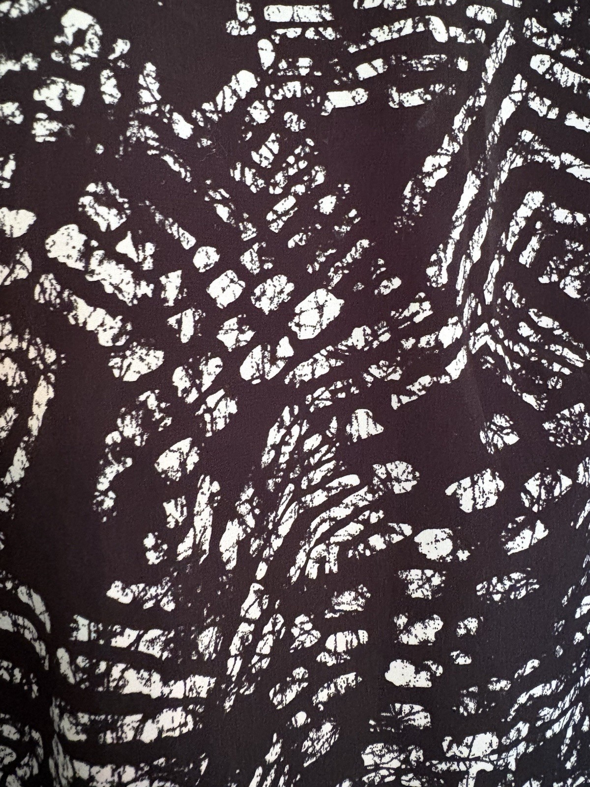 Chloe K Women’s Abstract Black/White Long Sleeve Round Neck Pullover Blouse M