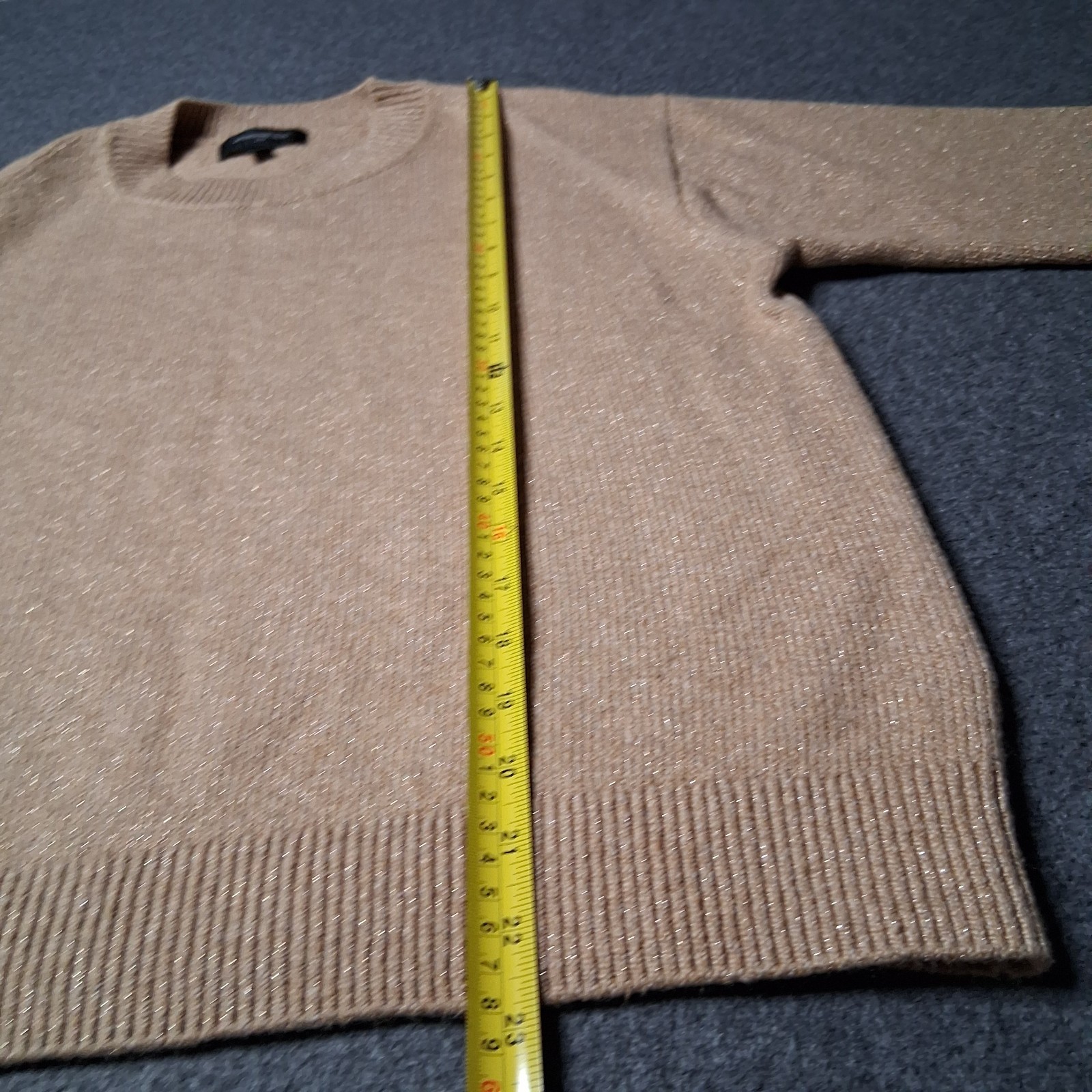 Banana Republic Women’s M Metallic Shimmer Sweater Beige Crew Neck Pullover
