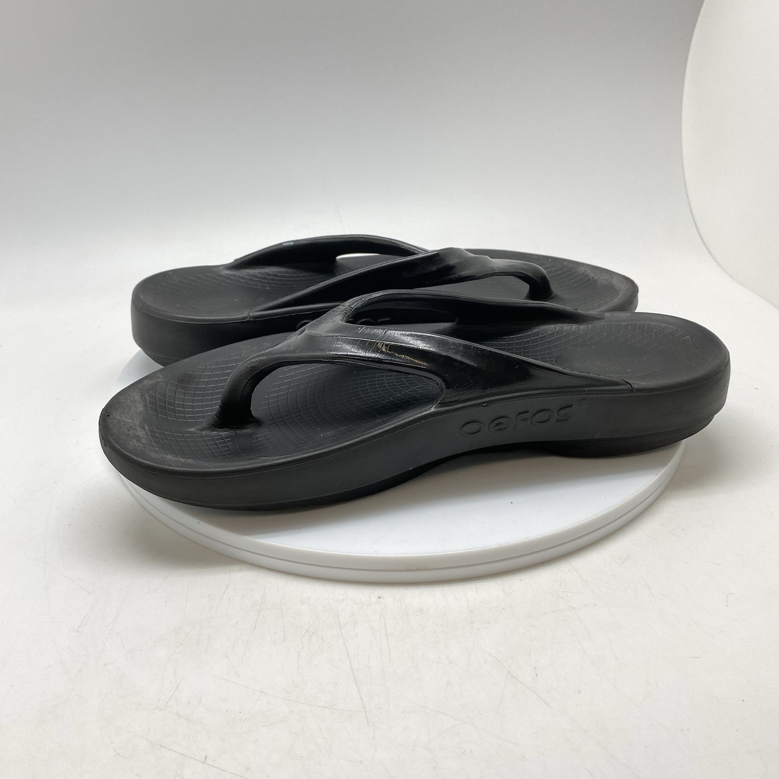 Oofos Oolala Recovery Sandals Womens 9 Black Flip Flops Slip On Thong Comfort