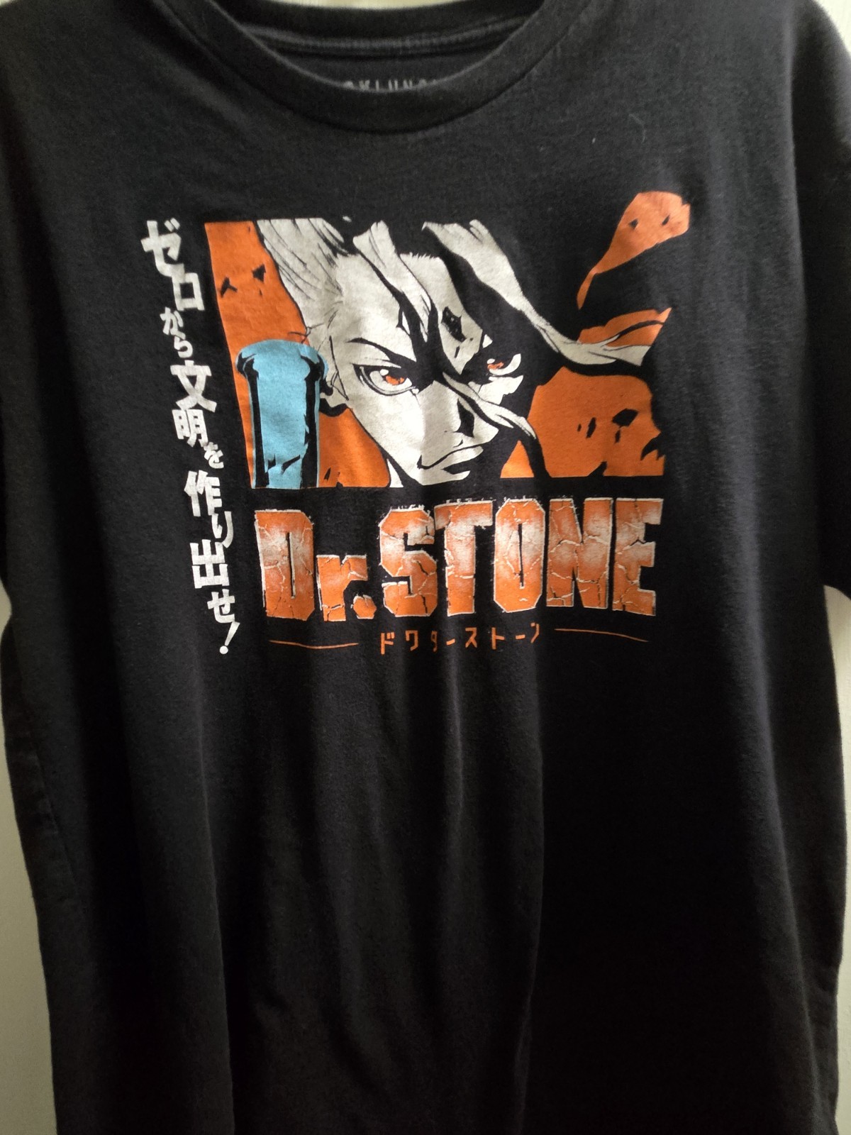 BoxLunch Dr. STONE Senku Ishigami Men’s L Black Graphic Crew Neck T-Shirt