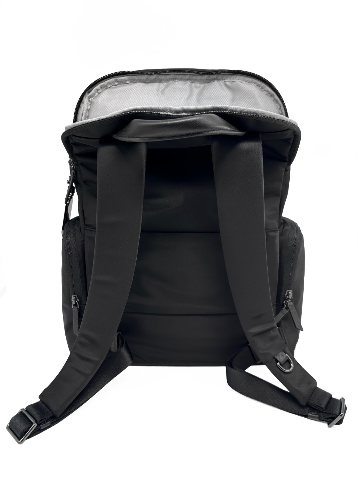 NEW TUMI Voyageur Celina Backpack – Black & Gunmetal – 0196600DGM – Authentic