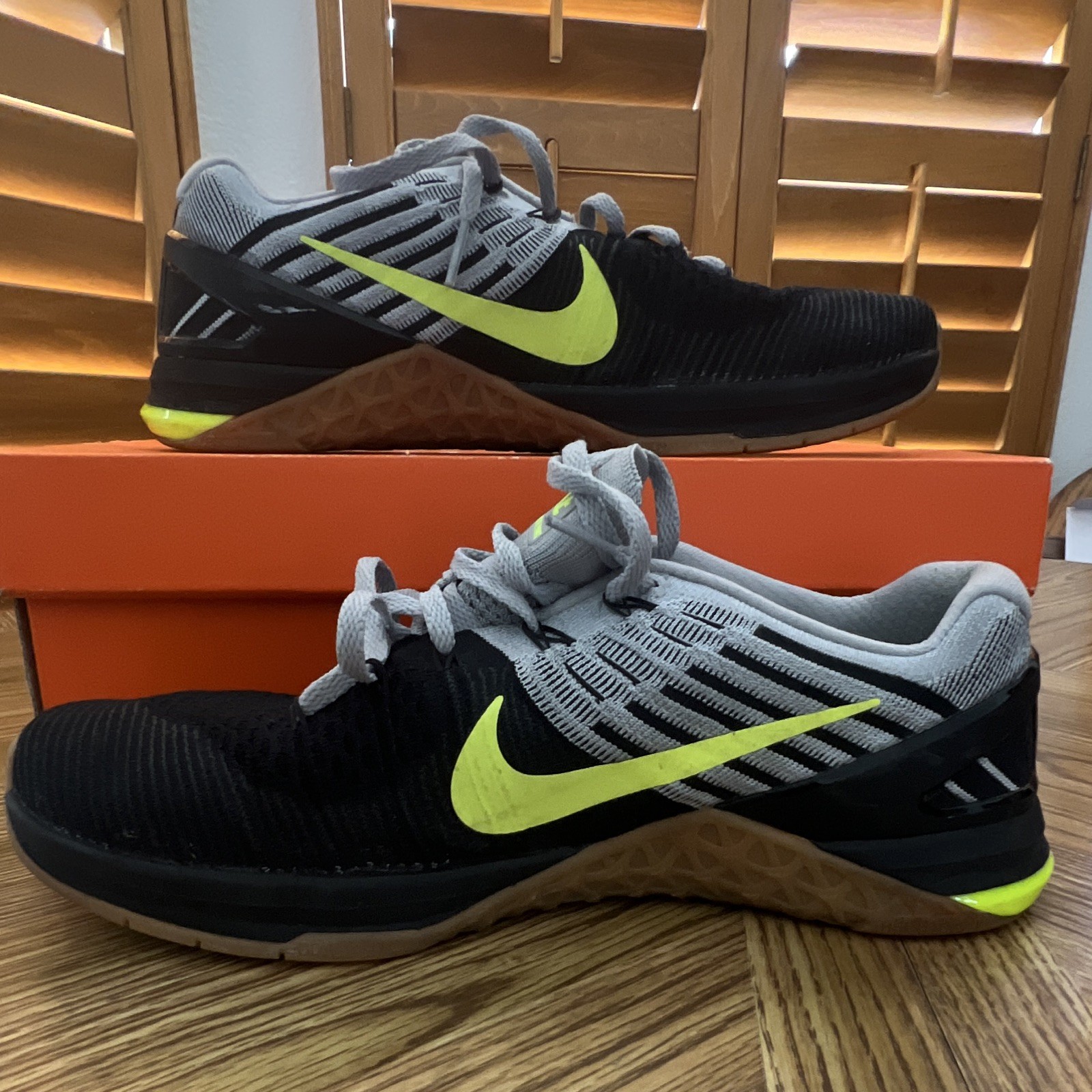 Nike Metcon DSX Flyknit Low Top Black/Gray-Volt Sneaker 852930-003