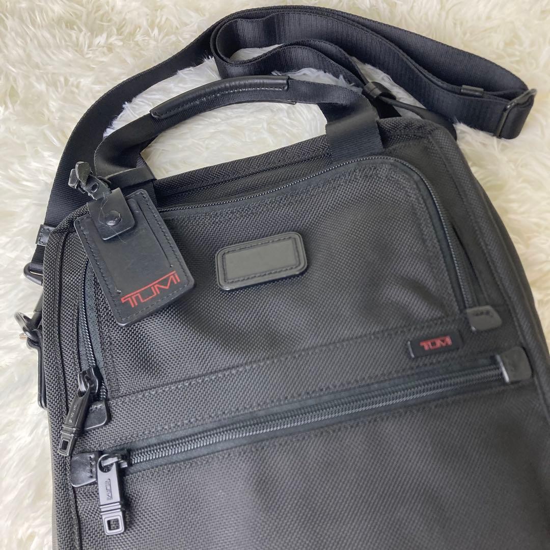 TUMI Shoulder Bag Black Medium Travel Tote 2WAY
