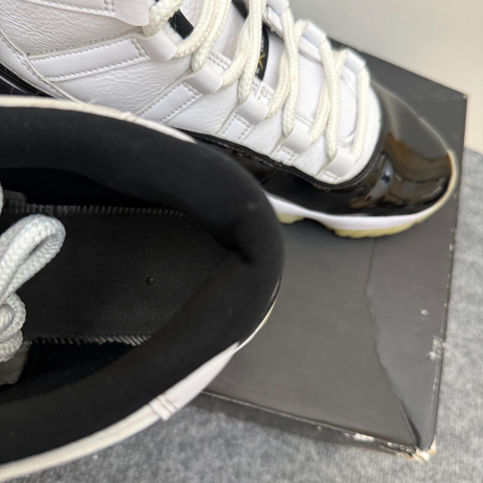 Jordan Air Jordan 11 Retro Gratitude Shoes CT8012 170 Men’s Size 9.5