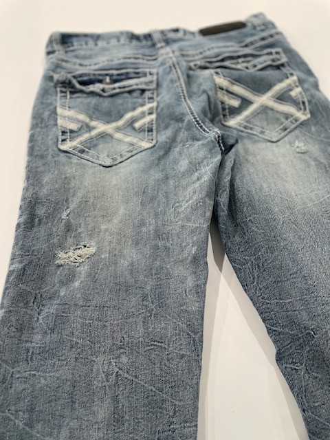 True Luck Men’s Blue Jeans Size 32×32 Medium Wash Stretch Denim Embroidered Flap