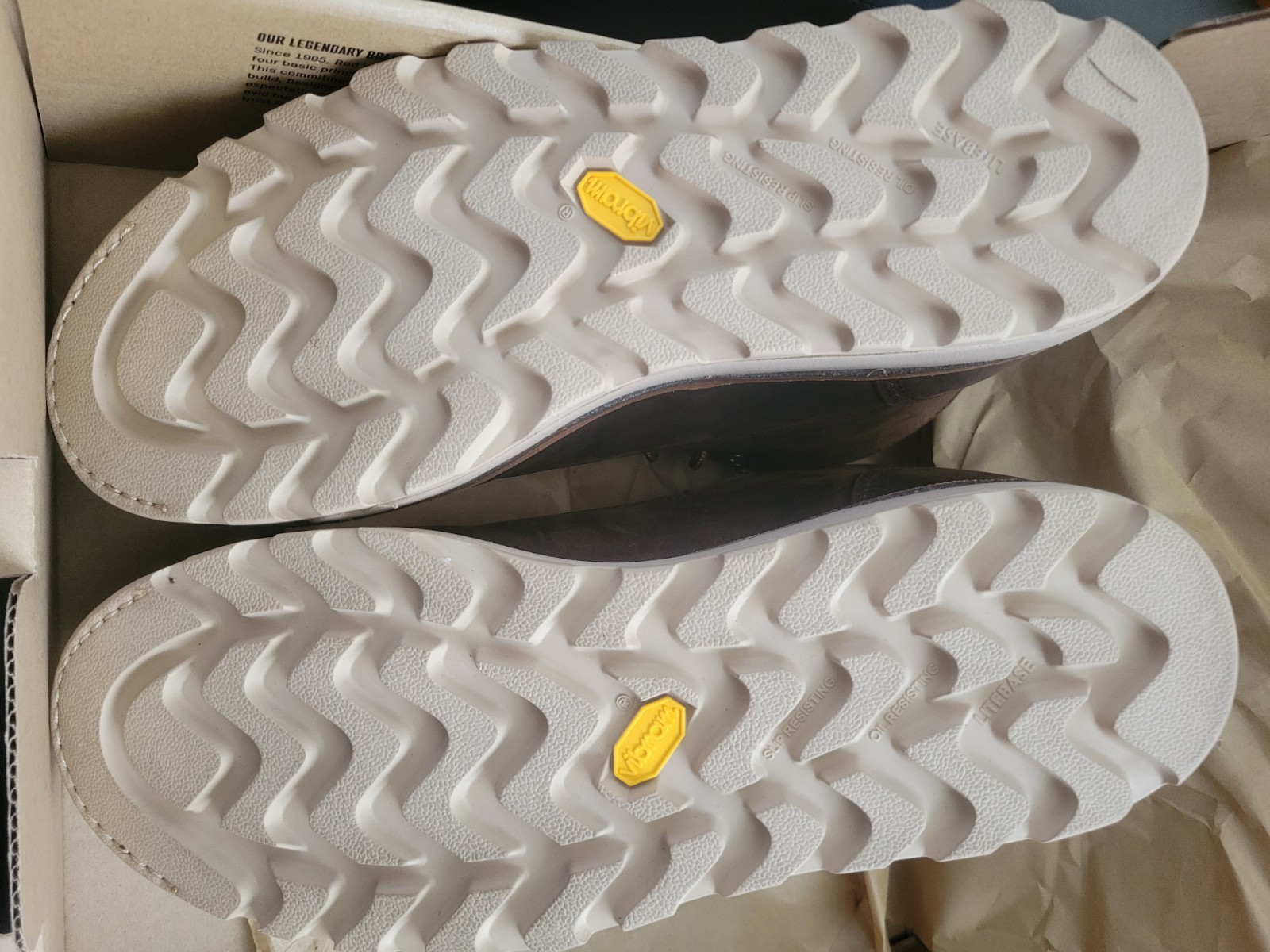 Red Wing Traction Tred Lite 2440 Brand New Size 11.5