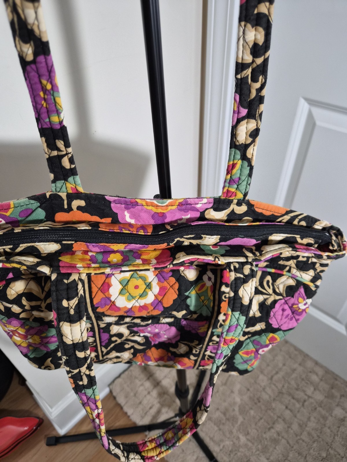 Vera Bradley Suzani Print Zip Tote Bag, Lined, Inner Pockets. Barely Used