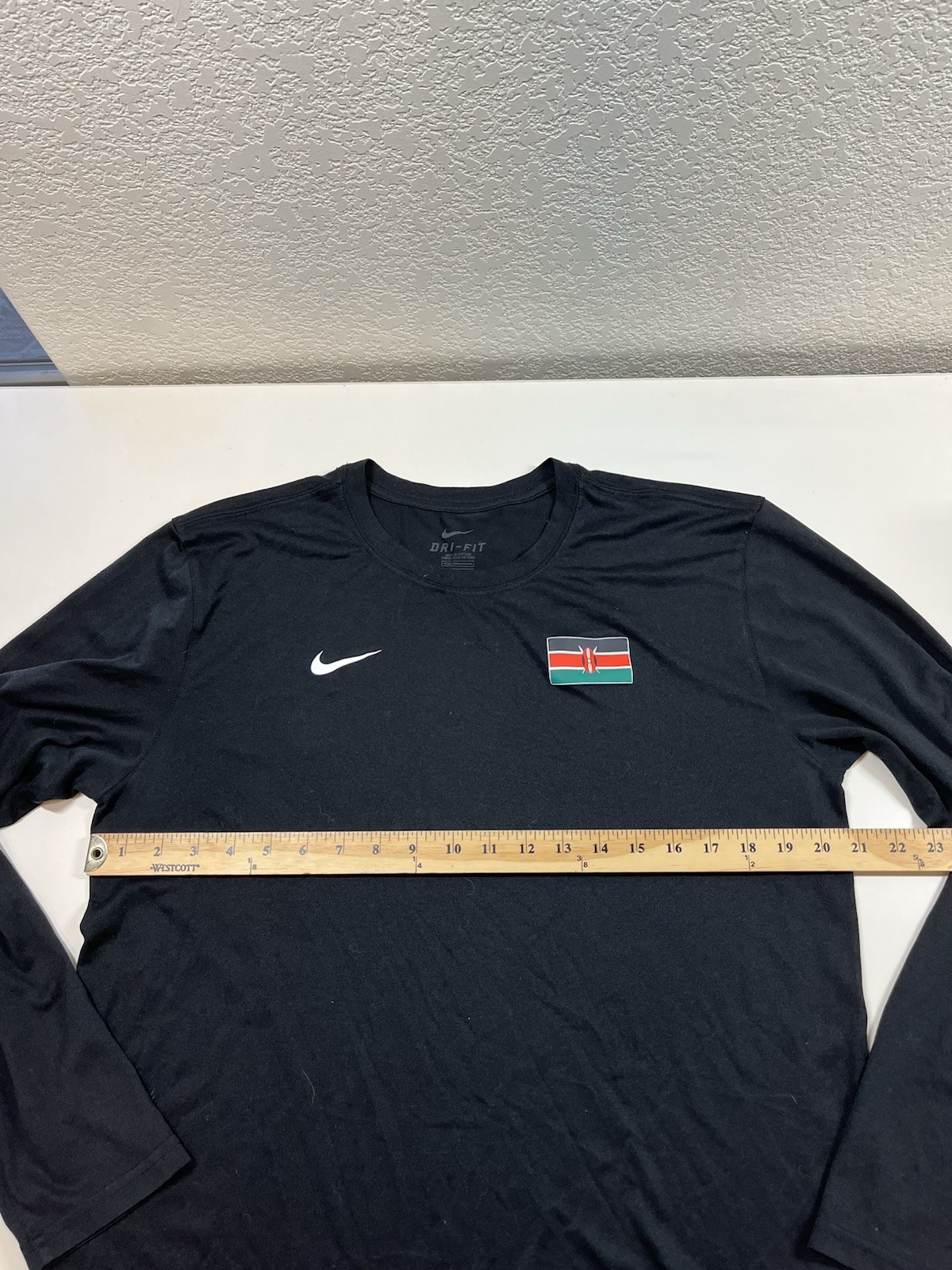 Black Nike Dri-Fit Kenya Flag Long Sleeve Shirt Men’s L Large