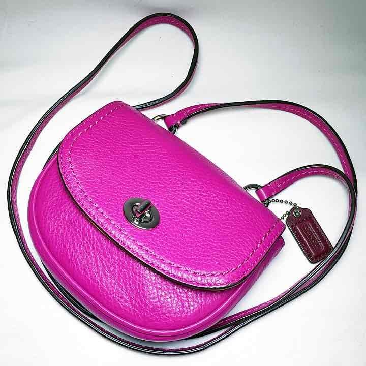 USED COACH Leather Shoulder Pouch Pink Excellent Condition from JAPAN