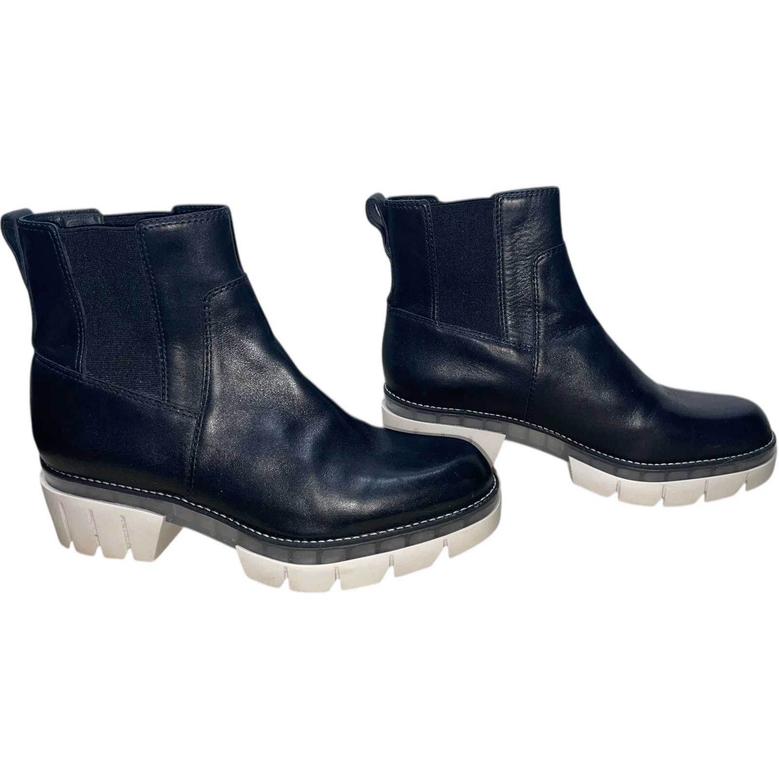 BERNARDO Sutton Chelsea Leather/Elastic Gore Platform Boot Size: 8.5M
