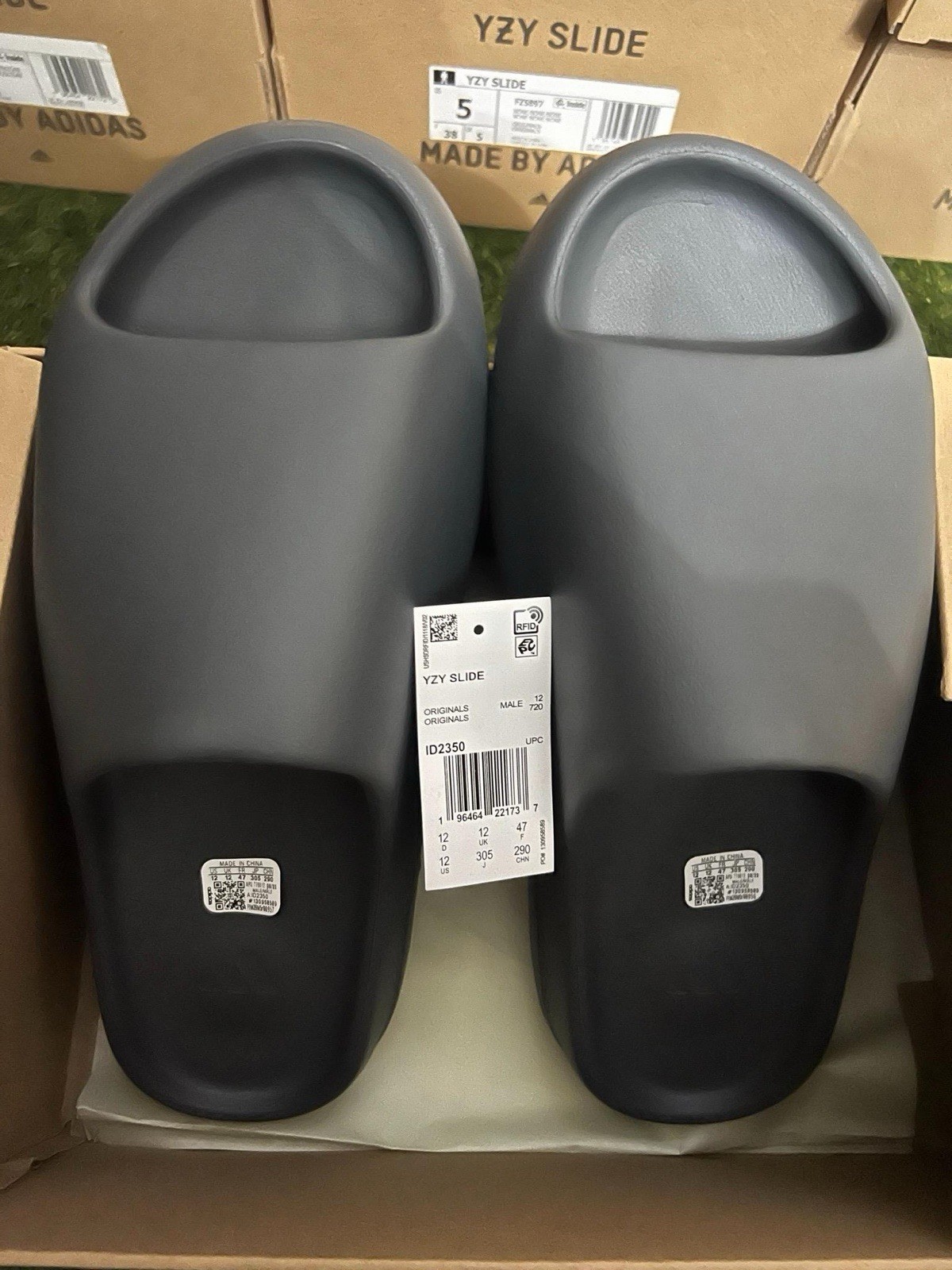 NEW IN BOX adidas Yeezy Slide Slate Grey Men’s Size 12