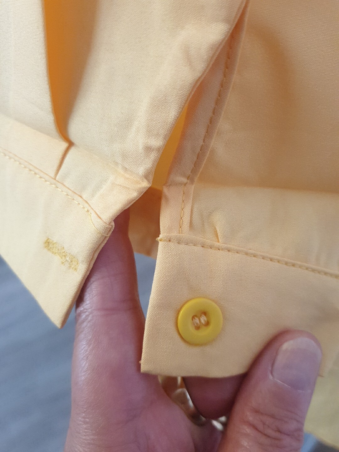 Button Down Shirt – Lapel Collar, Flowy Long Sleeves – Yellow – Size 18/XXL-BNNT